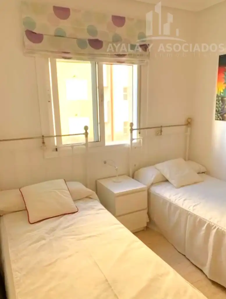 Habitación de Piso en venta en La Manga del Mar Menor con Terraza, Trastero y Piscina comunitaria