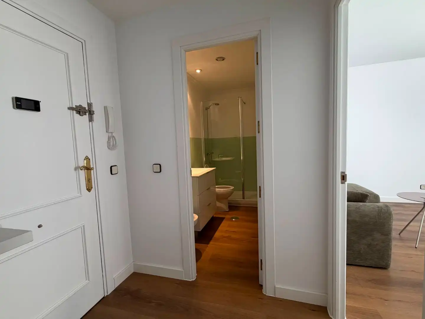 Badezimmer von Wohnung zur Miete in Madrid mit Klimaanlage, Heizung und Abstellraum