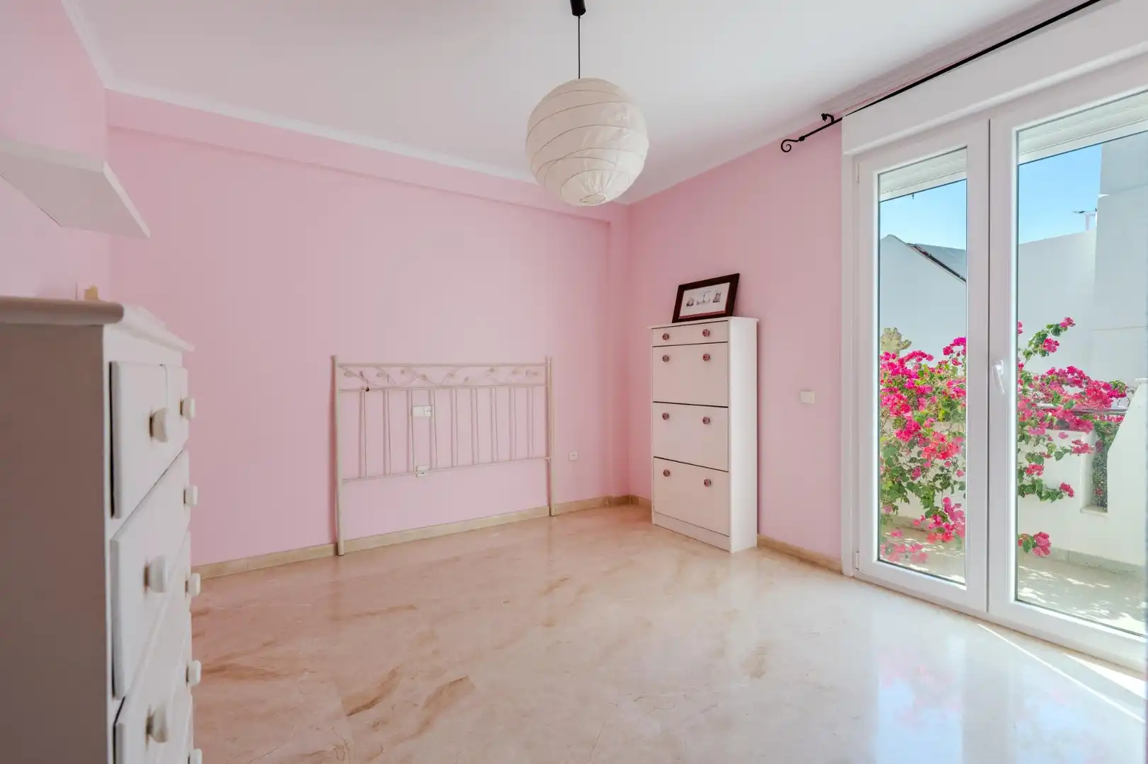 Habitación de Casa adosada en venta en Almería con Aire acondicionado, Terraza y Trastero