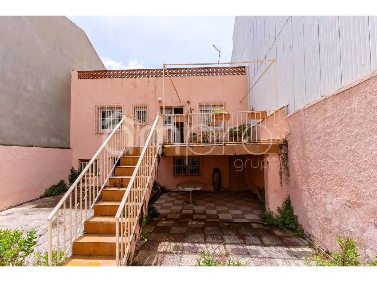 Vista exterior de Casa o chalet en venta en Cubelles con Jardín privado, Terraza y Amueblado