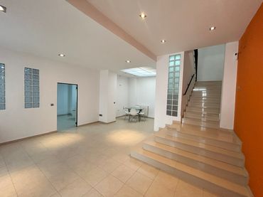 Casa con balcón en venta en Alaquàs