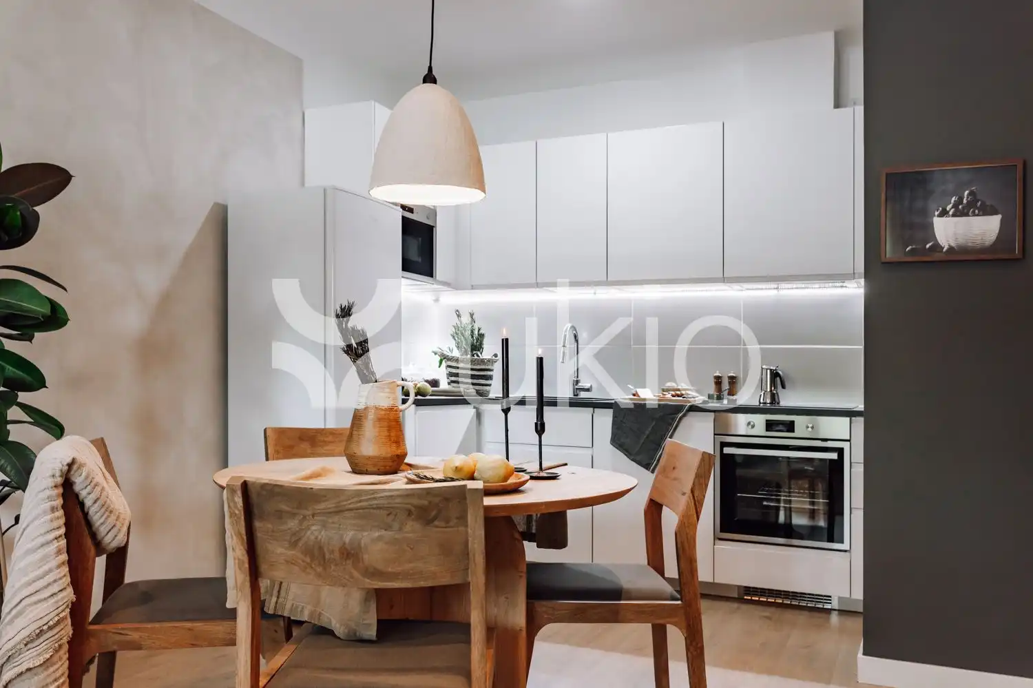 Cocina de Apartamento de alquiler en Barcelona con Aire acondicionado, Calefacción y Amueblado
