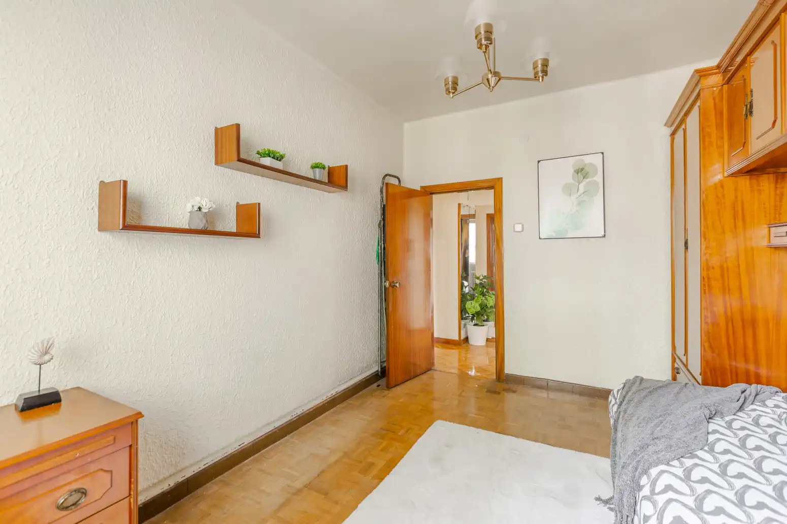 Piso en venta en  Pamplona / Iruña con Calefacción, Parquet y Amueblado
