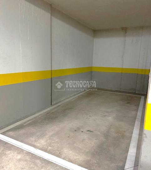 Foto 2 de Garaje en venta en Parla Este, Parla