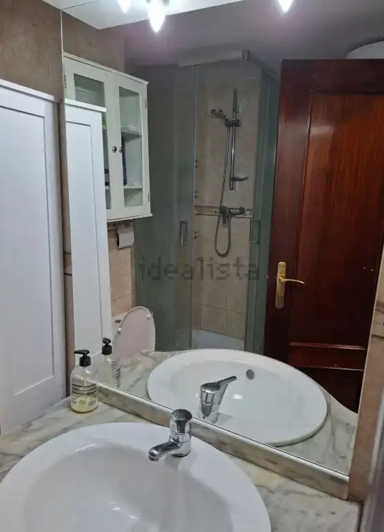 Baño de Piso en venta en Valencia con Aire acondicionado, Amueblado y Balcón