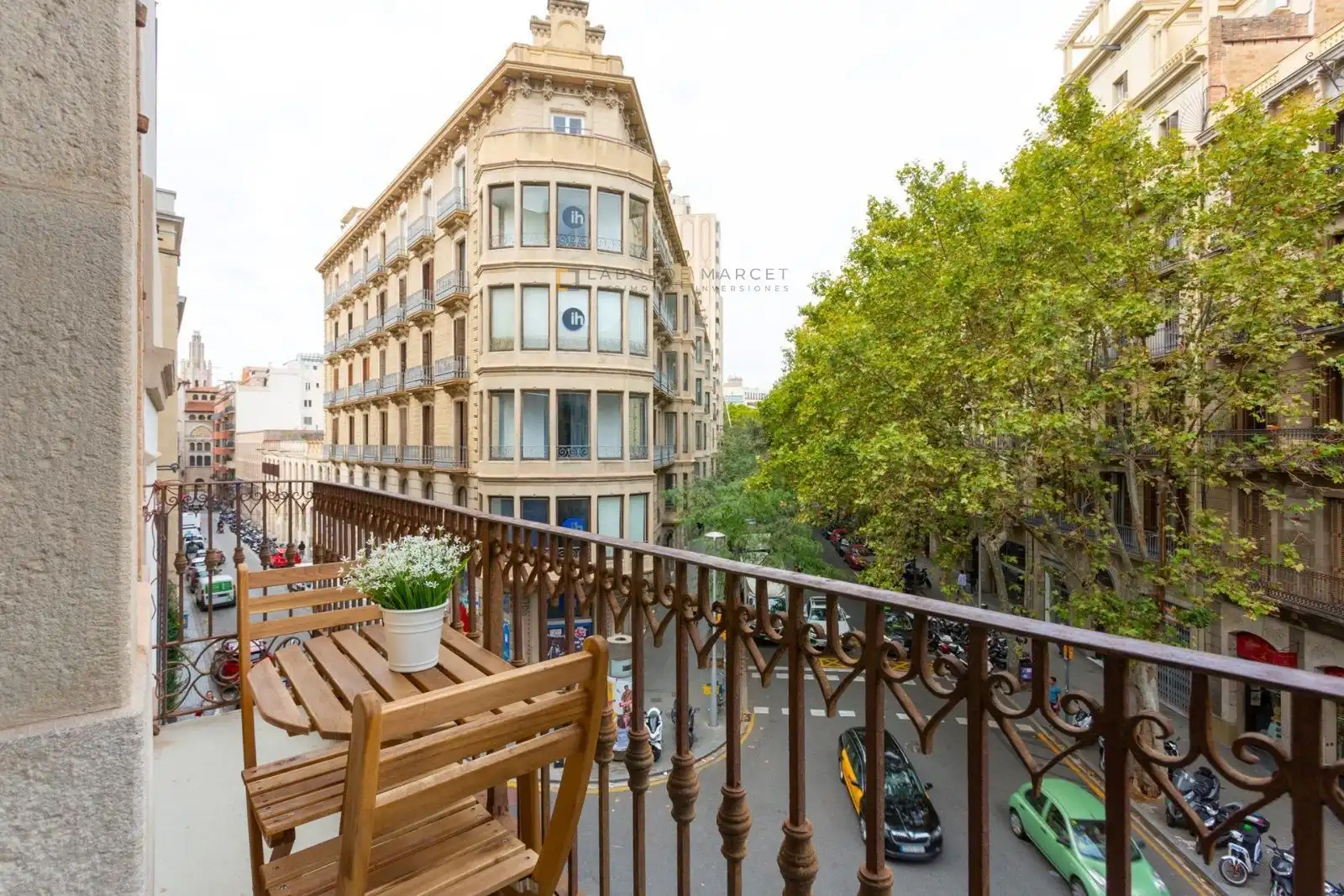 Terrasse von Gebäude zum Verkauf in Barcelona