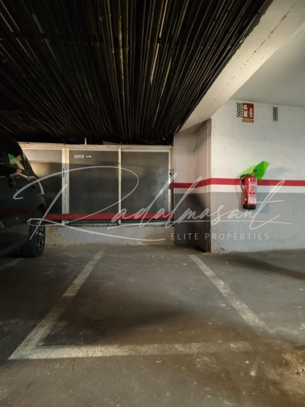 Garatge en venda a  Avenida Catalunya, Oria