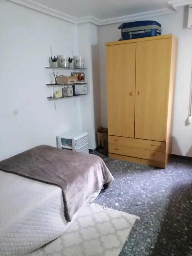 Pis de lloguer a Calle Doctor Escobar Delmás, 5, La Buhaira
