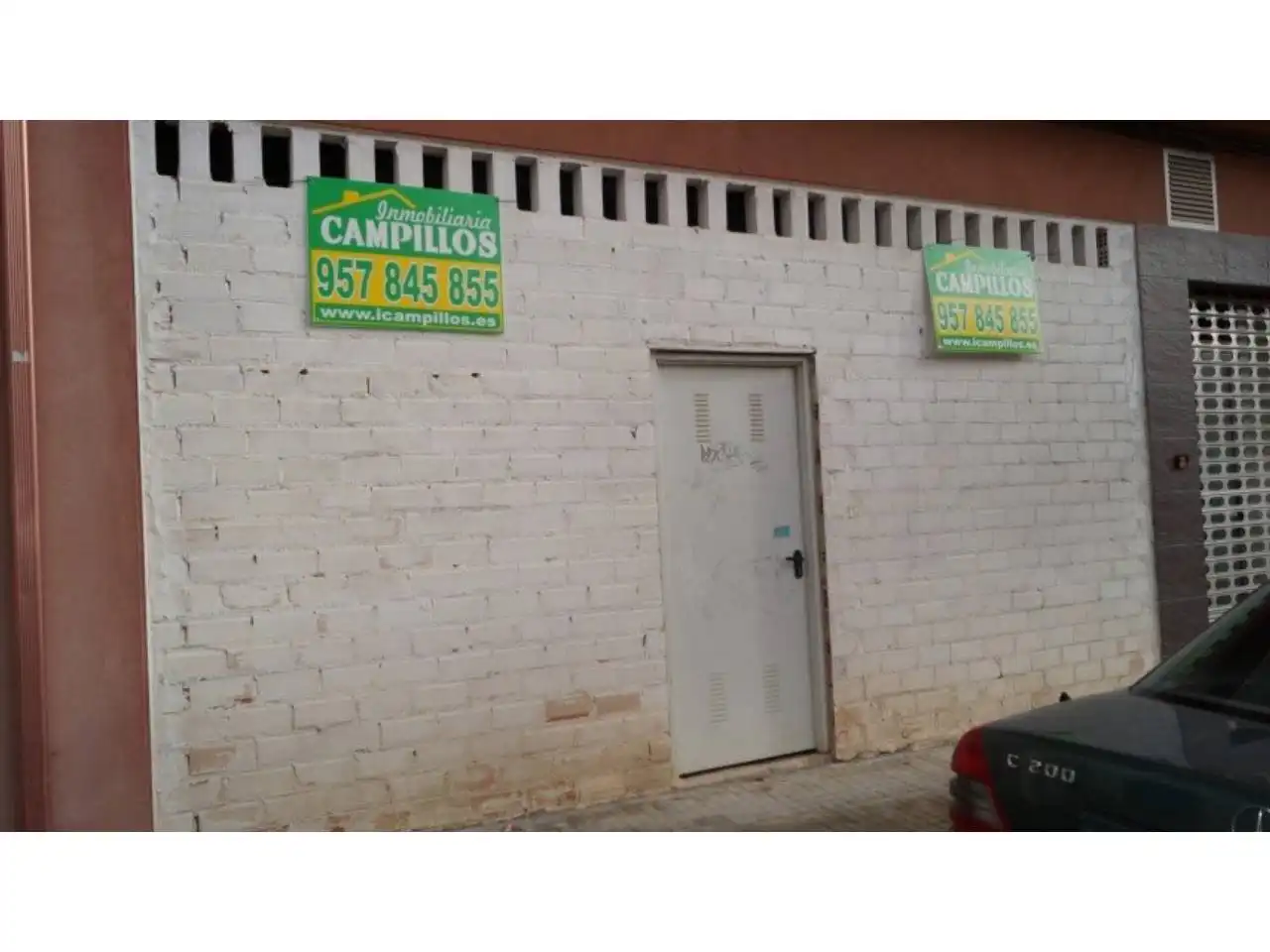 Locale commerciale in vendita a Baena