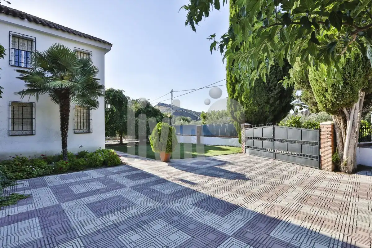 Vista exterior de Casa o chalet en venta en Jaén con Aire acondicionado, Jardín privado y Terraza