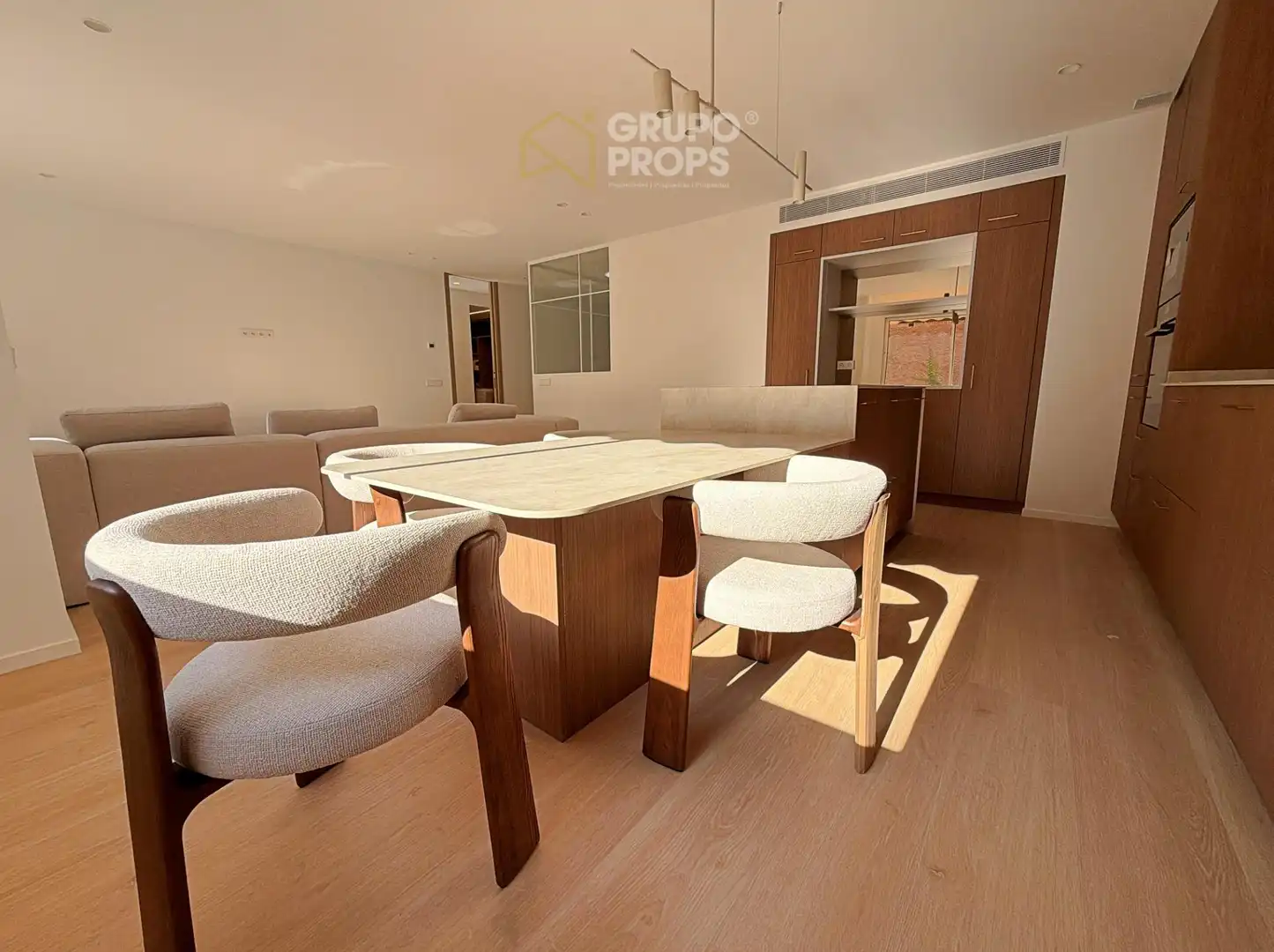 Comedor de Apartamento en venta en Madrid con Calefacción y Amueblado