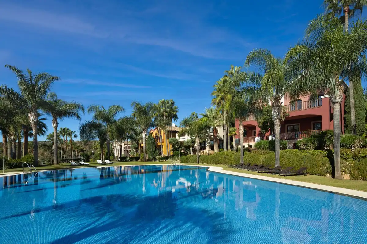 Vista exterior de Casa o chalet en venta en Marbella con Aire acondicionado, Terraza y Trastero