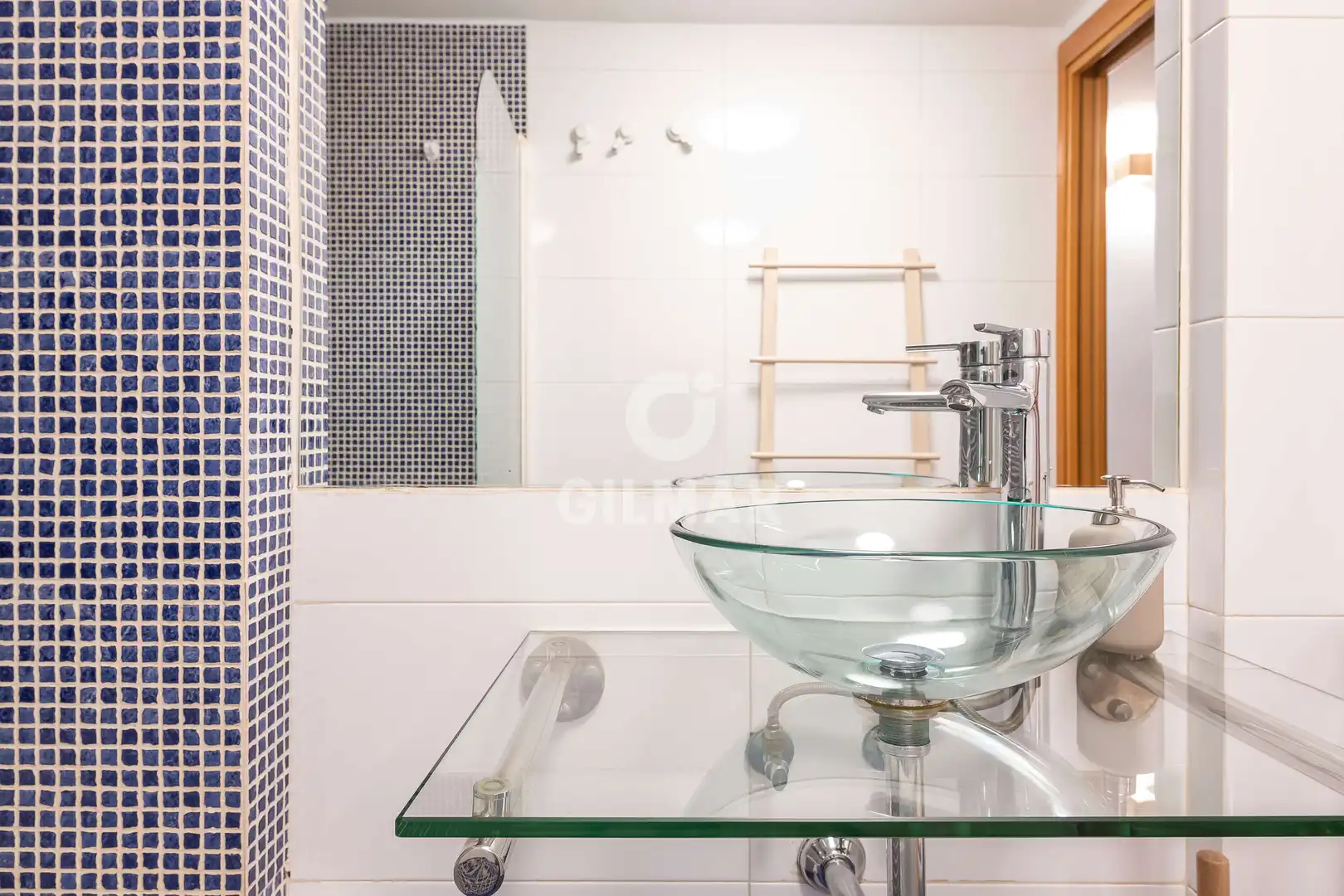 Bathroom of Flat for sale in Madrid  with Heating