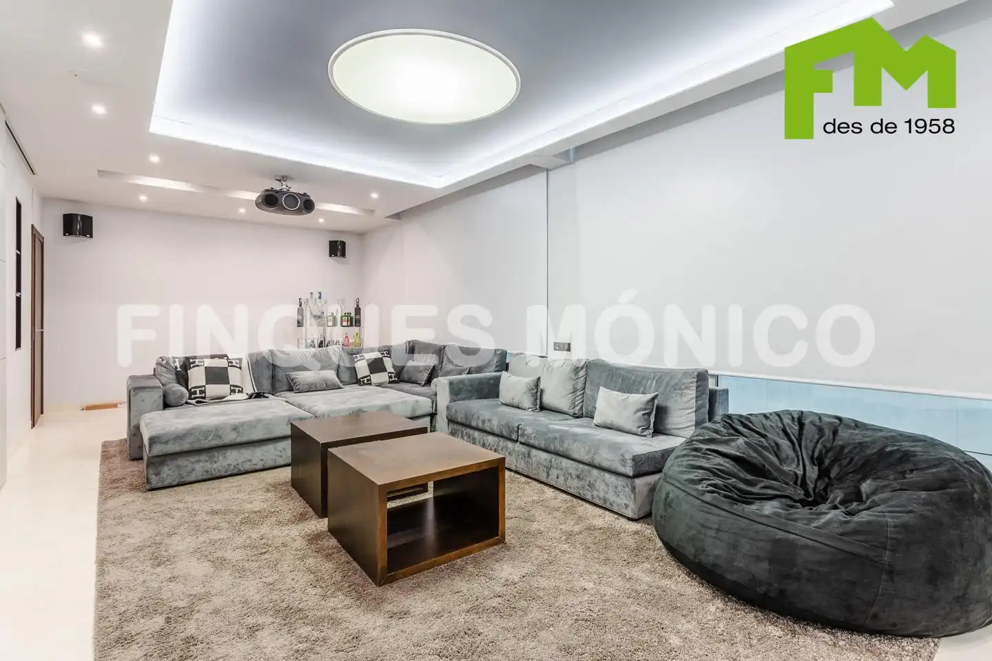 Living room of Houses for sale in Teià  with Air Conditioner, Heating and Private garden