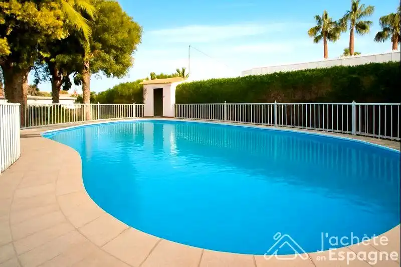 House with pool for sale in calle de l’Aladroc, imagen 3