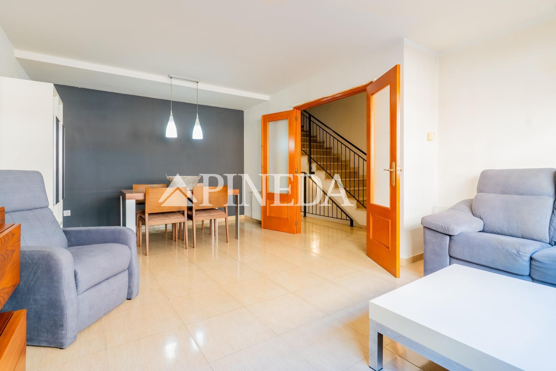 Sala de estar de Casa adosada en venta en Puçol con Calefacción, Terraza y Trastero