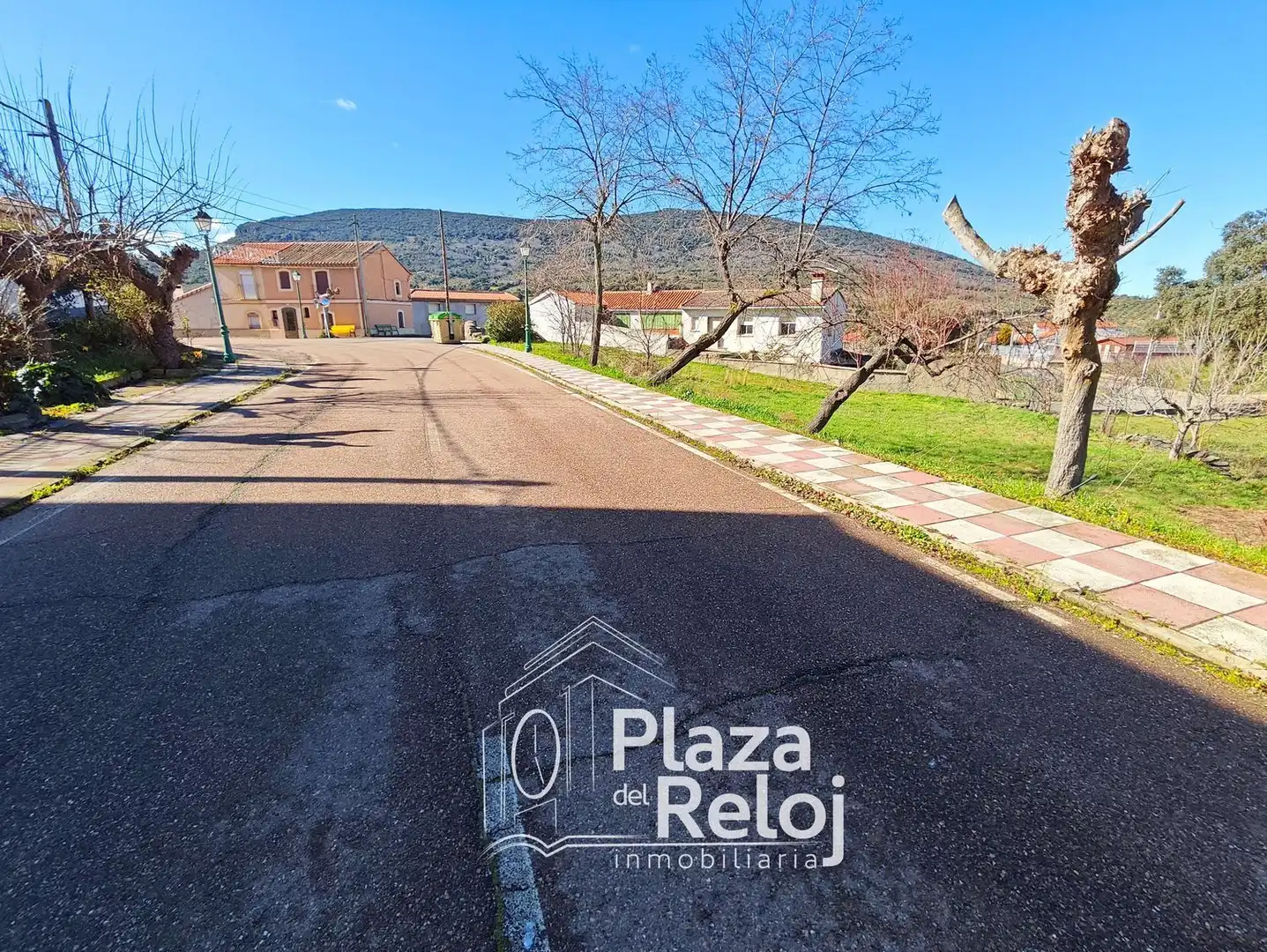 Terreno en venta en Sevilleja de la Jara