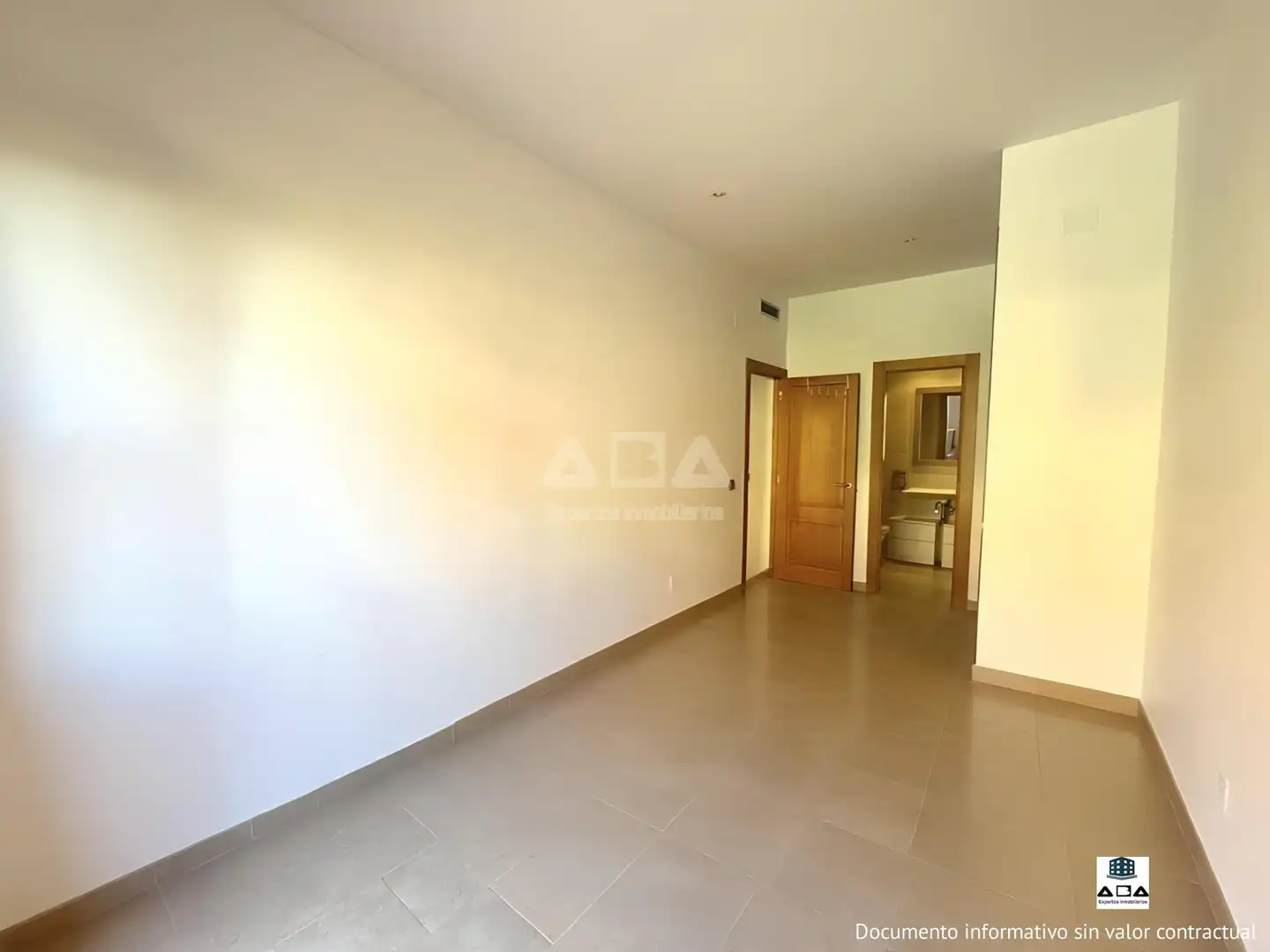 Dormitori de Planta baixa en venda en Alcalà de Xivert amb Aire condicionat, Calefacció i Jardí privat