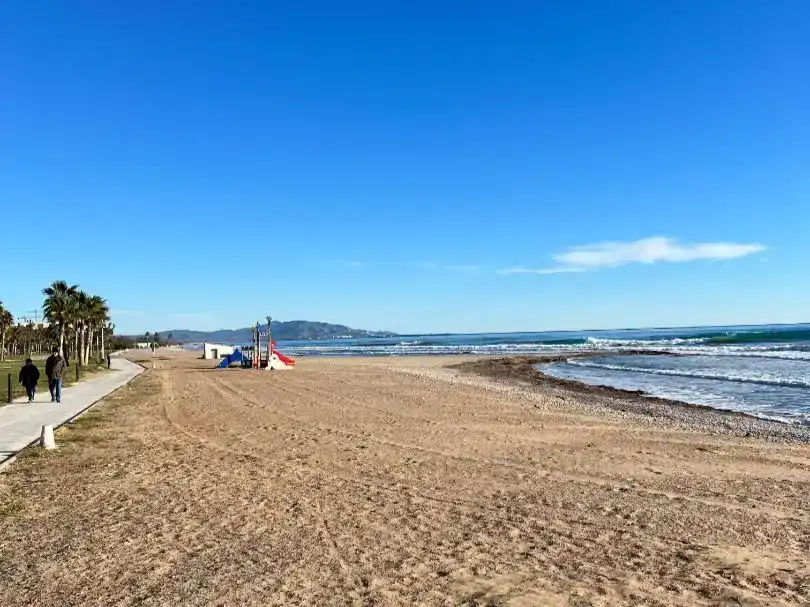 Vista exterior de Apartament en venda en Oropesa del Mar / Orpesa amb Aire condicionat, Piscina i Balcó