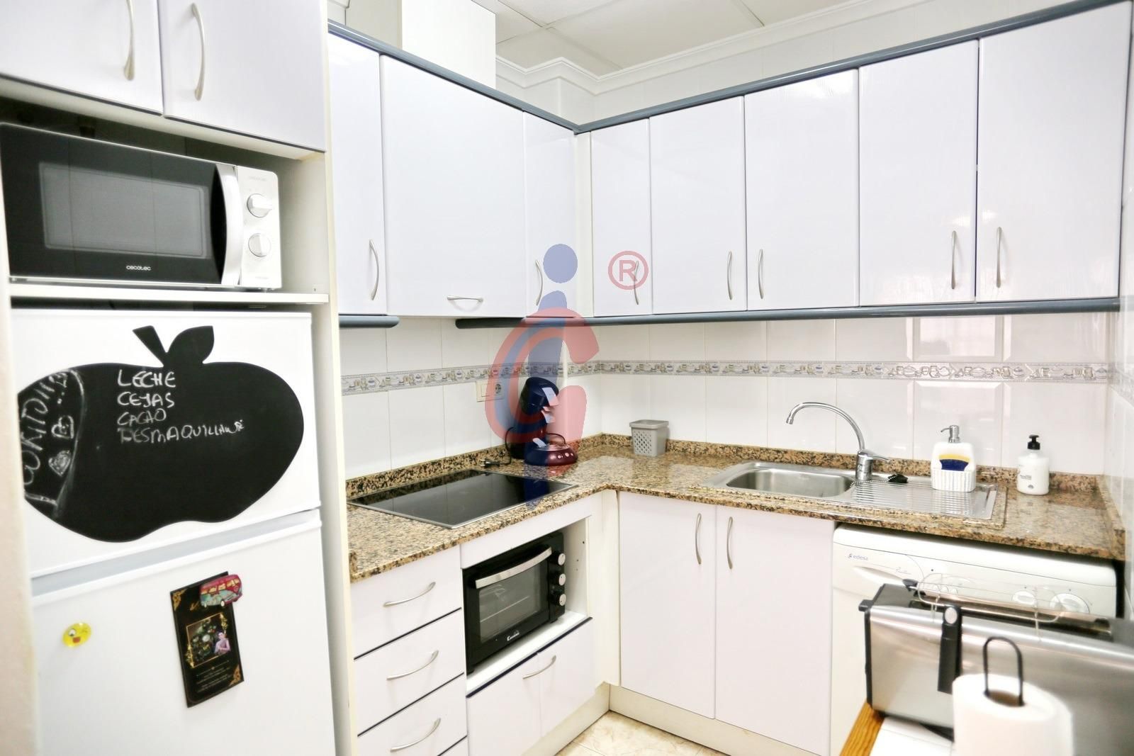 Piso en venta en Calle Hermanos Bazán, 13, Las Viñas