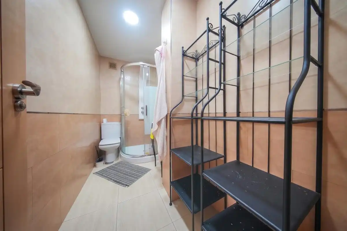 Baño de Piso en venta en Madrid con Aire acondicionado, Calefacción y Terraza
