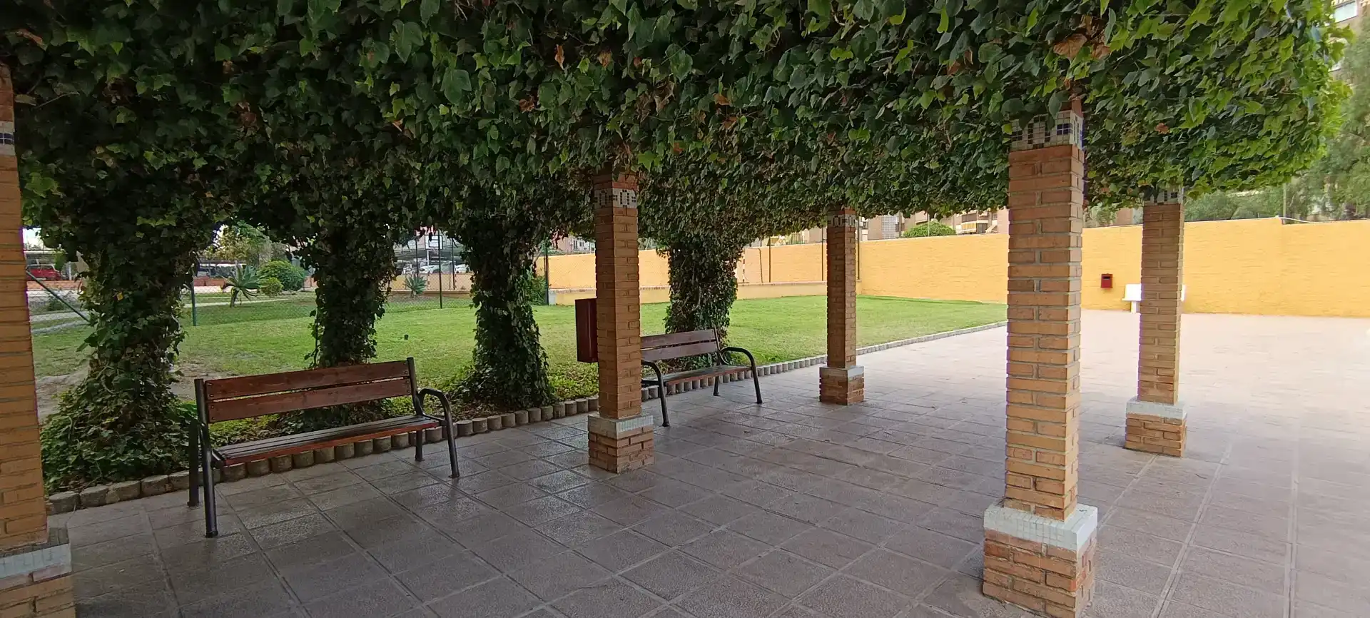 Terrassa de Pis en venda en Alicante / Alacant amb Piscina i Balcó
