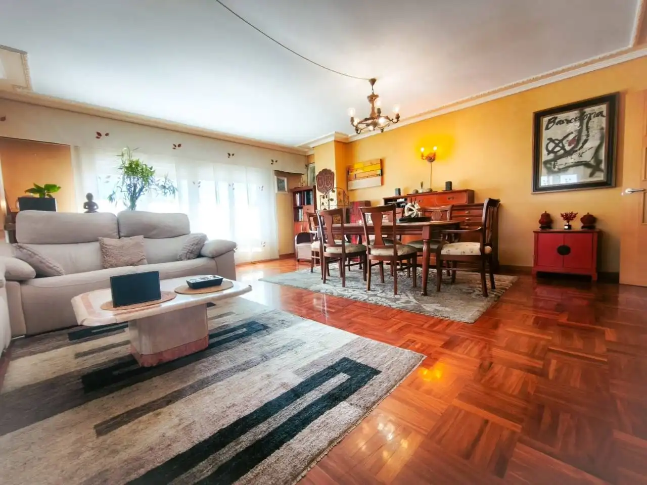 Sala d'estar de Pis en venda en Burgos amb Calefacció, Parquet i Traster