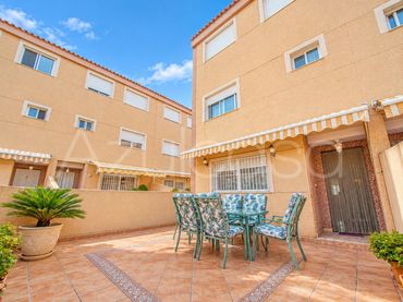 Adosado con piscina en venta en Calle Calle Catedrático Eliseo Gómez Serrano