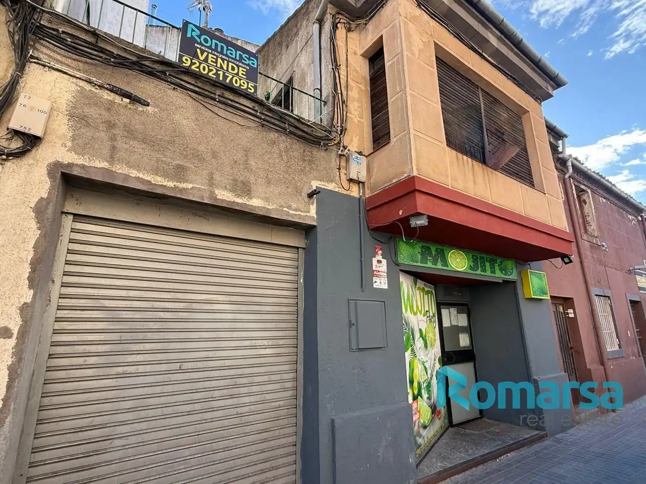 Buildings for sale in Calle Francisco de Nebreda, San Antonio