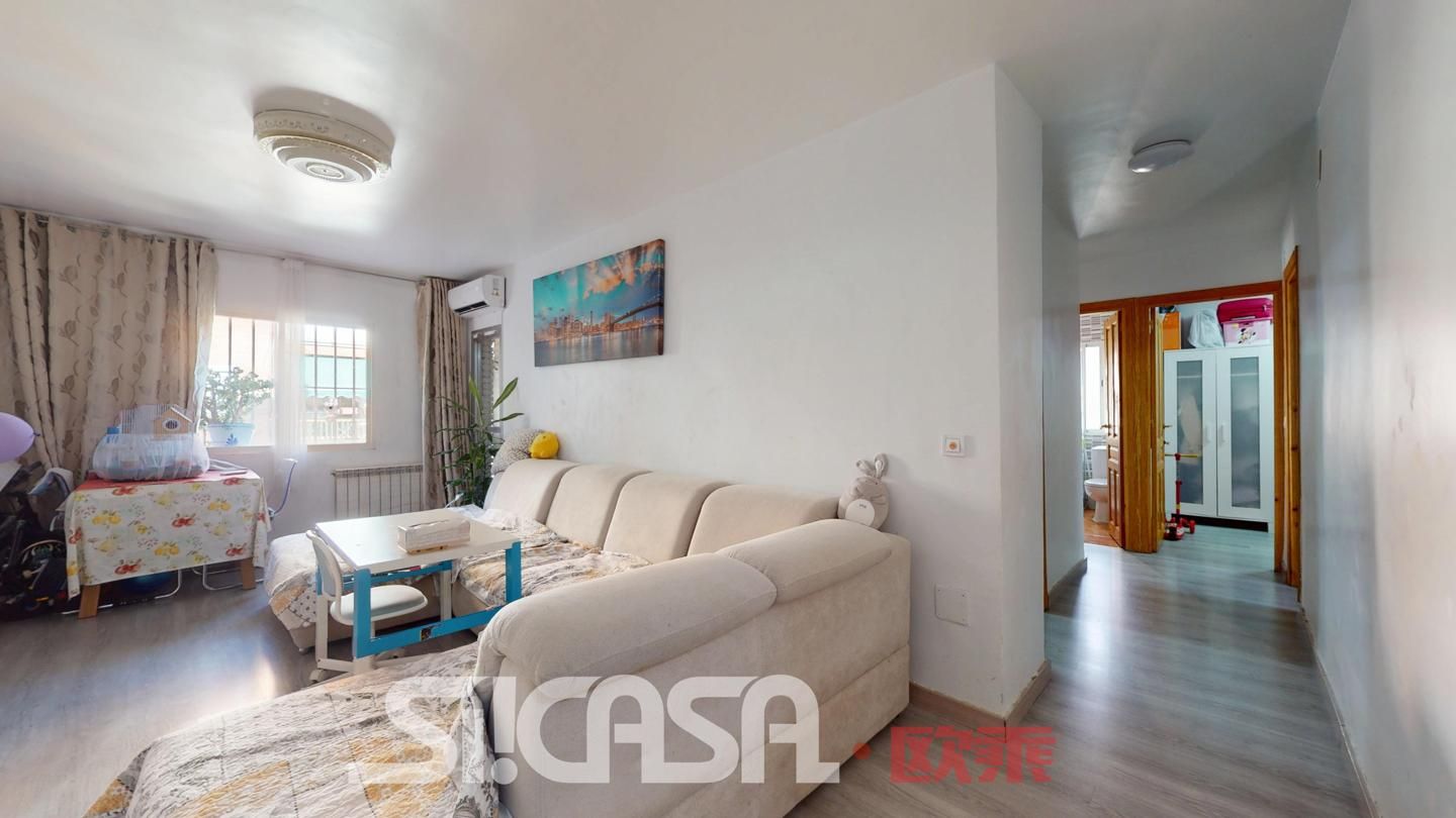 Piso en venta en Isabel Ii, Reyes