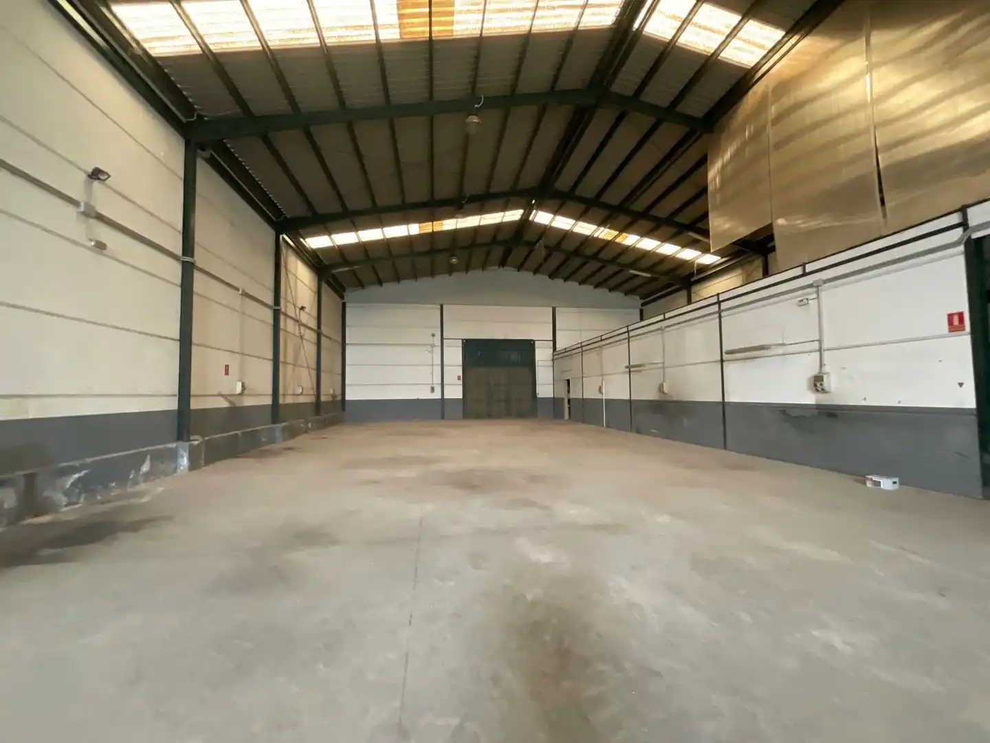 Nave industrial de alquiler en Villanueva de Algaidas