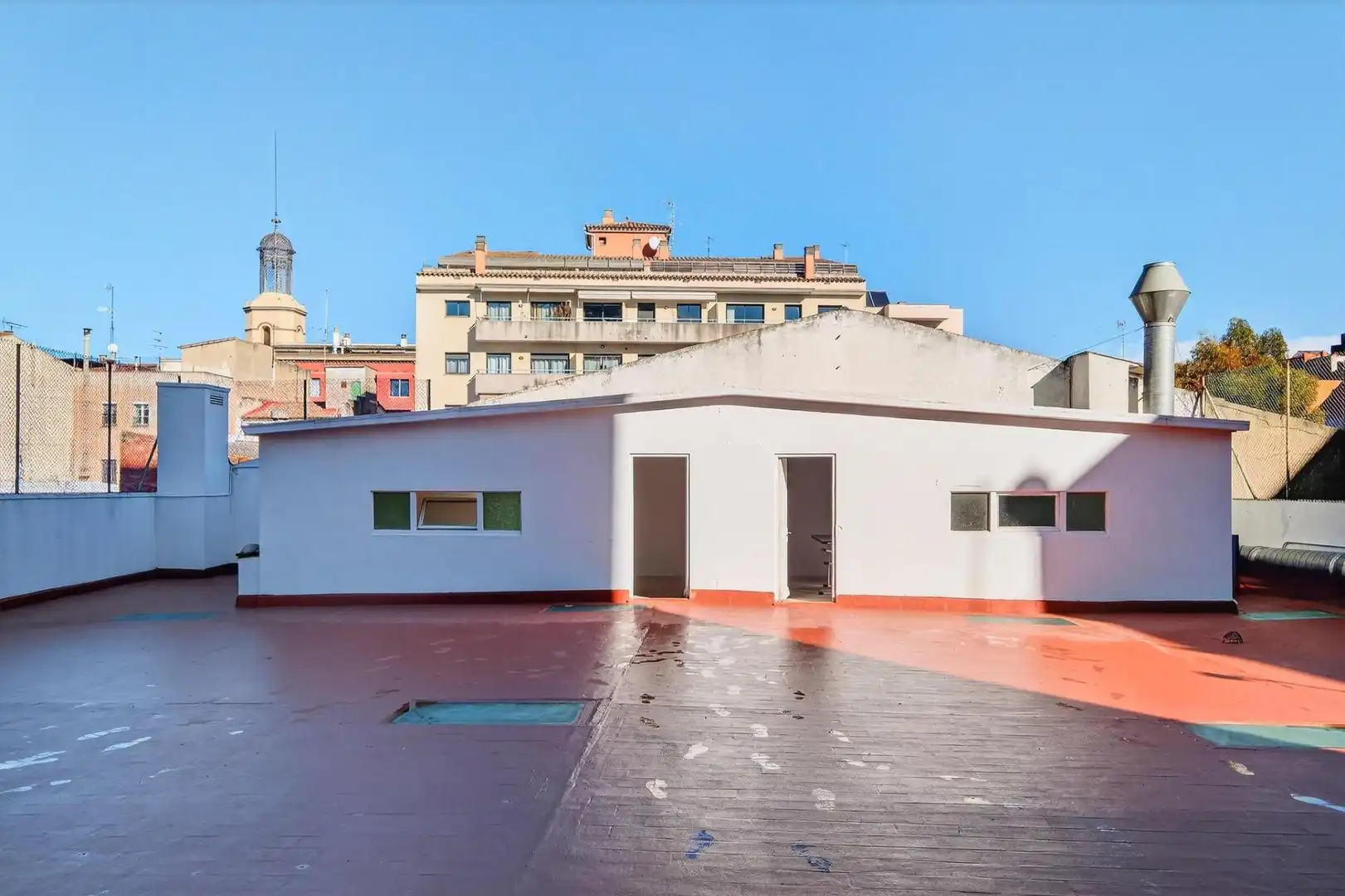 Vista exterior de Pis en venda en Figueres amb Aire condicionat, Calefacció i Parquet