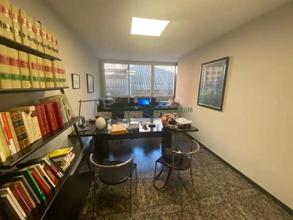 Oficina en venda a Zona de Plaza de Barcelos