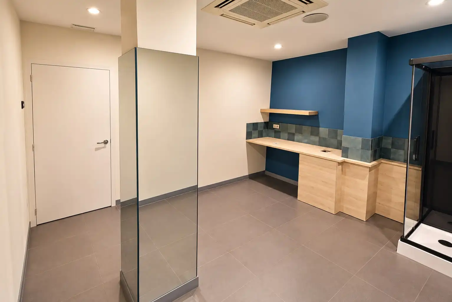 Local comercial en alquiler en Josep Pla, imagen 7