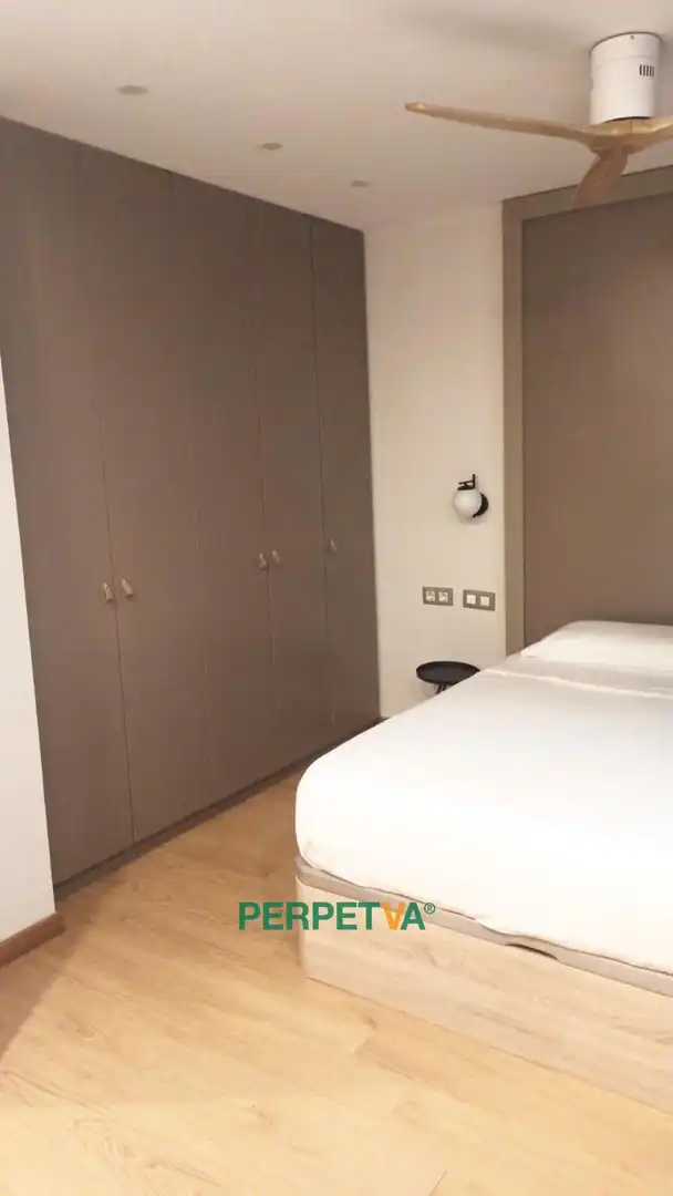 Bedroom of Flat for rent in Barcelona  with Air Conditioner, Swimming Pool and Furnished