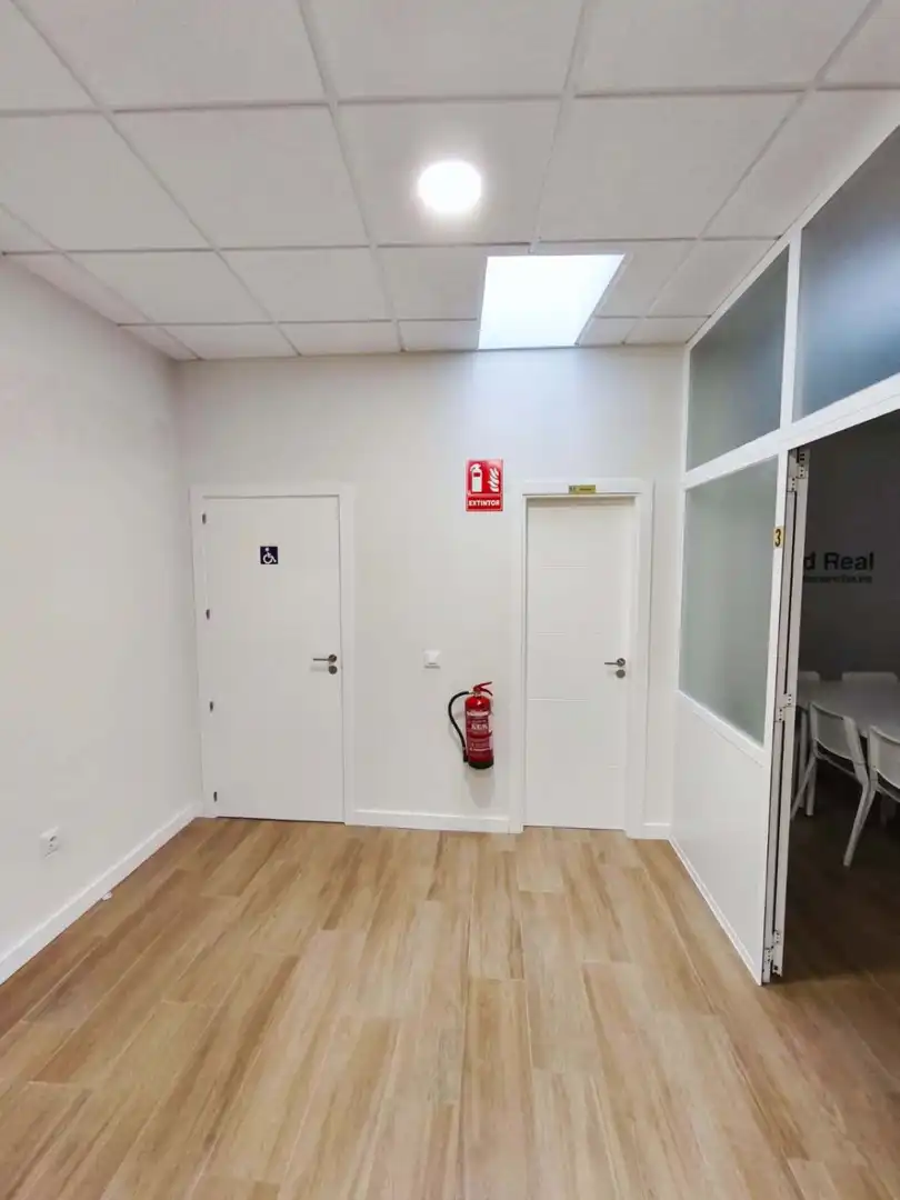 Oficina en venda en Ciudad Real amb Aire condicionat, Calefacció i Traster