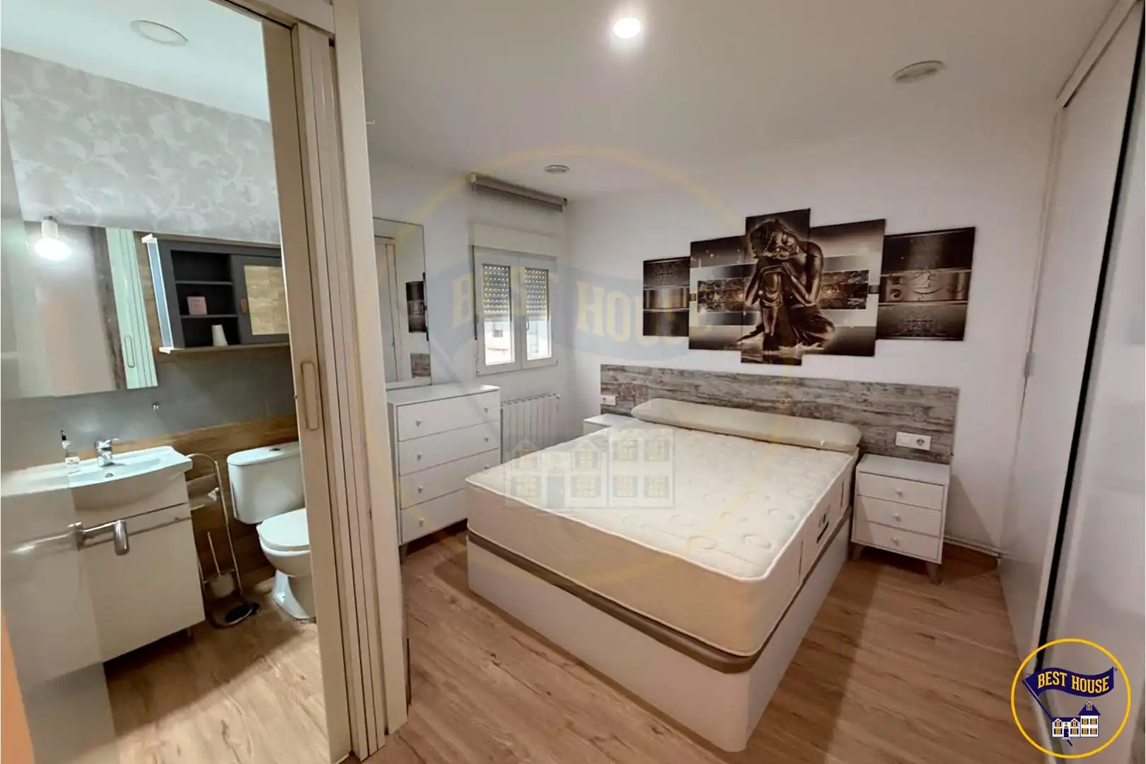 Habitación de Piso en venta en Cuenca con Calefacción, Amueblado y Balcón