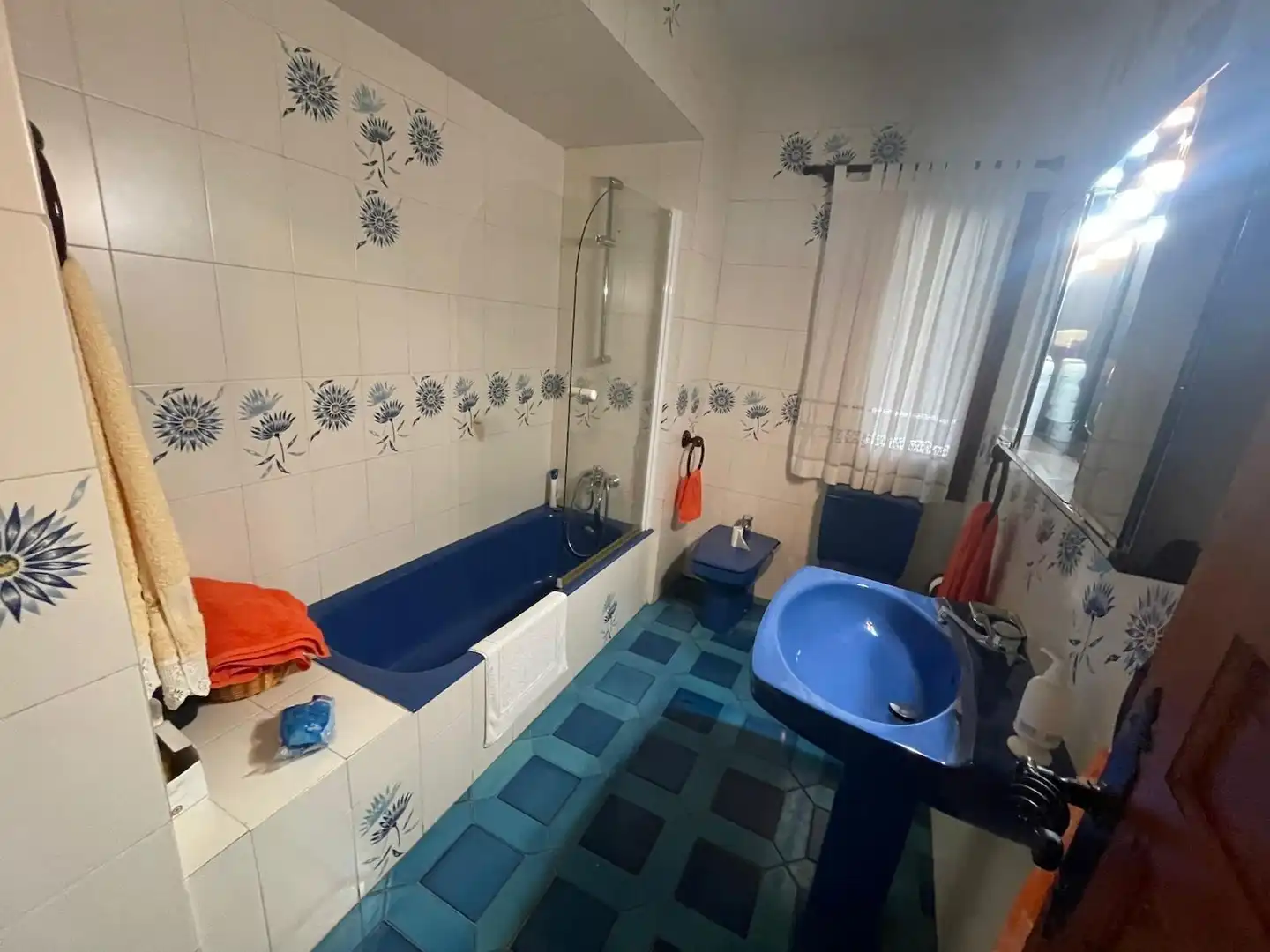 Bathroom of Houses for sale in Trujillo  with Air Conditioner, Heating and Storage room