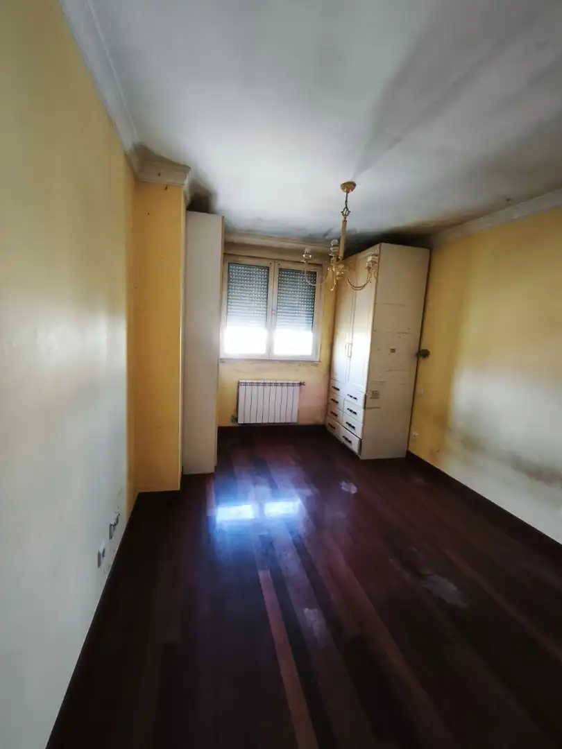 Habitación de Piso en venta en Santa Cruz de Bezana con Calefacción y Terraza