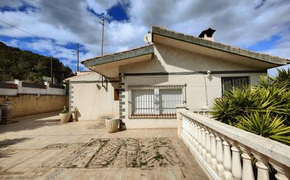 Vista exterior de Casa o xalet en venda en Cunit amb Jardí privat, Terrassa i Traster