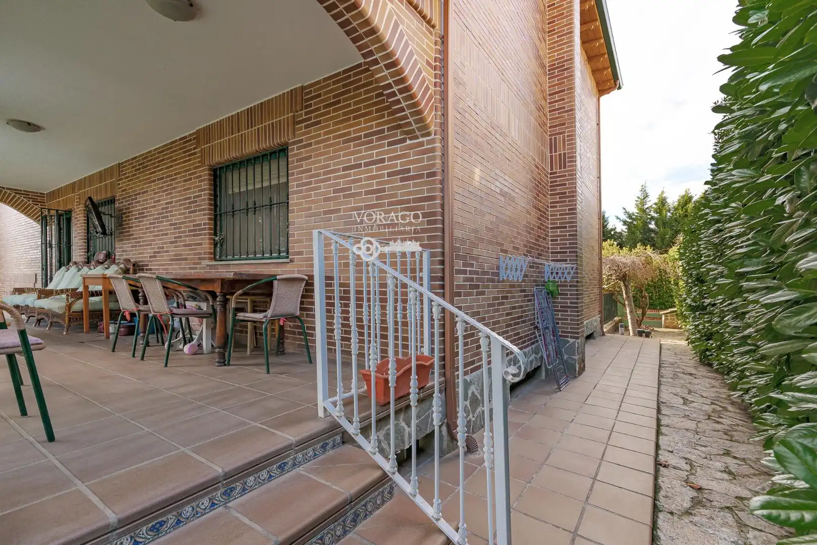 Vista exterior de Casa o chalet en venta en Villanueva de la Torre con Calefacción, Jardín privado y Terraza