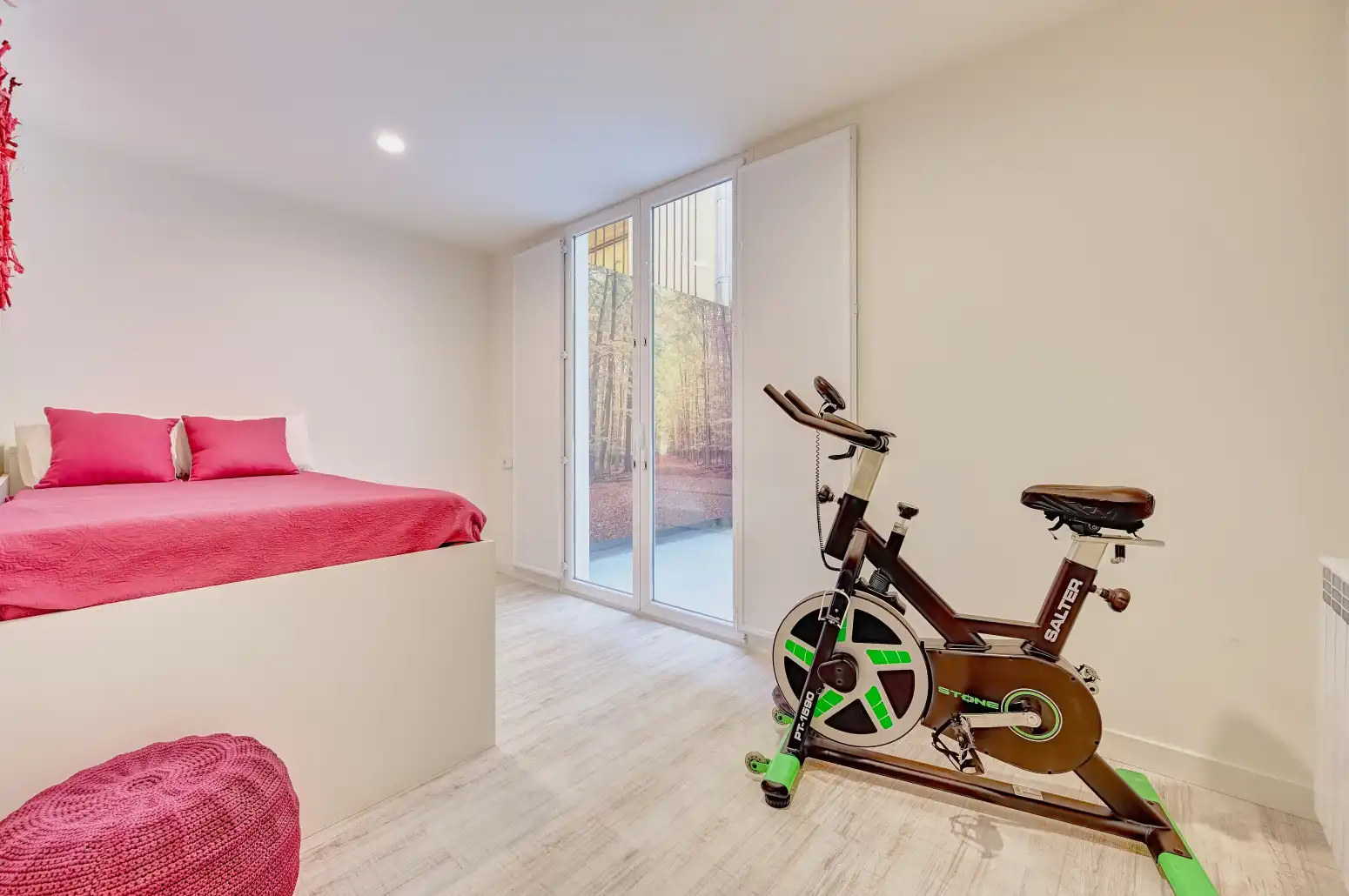 Habitación de Piso en venta en  Pamplona / Iruña con Calefacción, Parquet y Amueblado