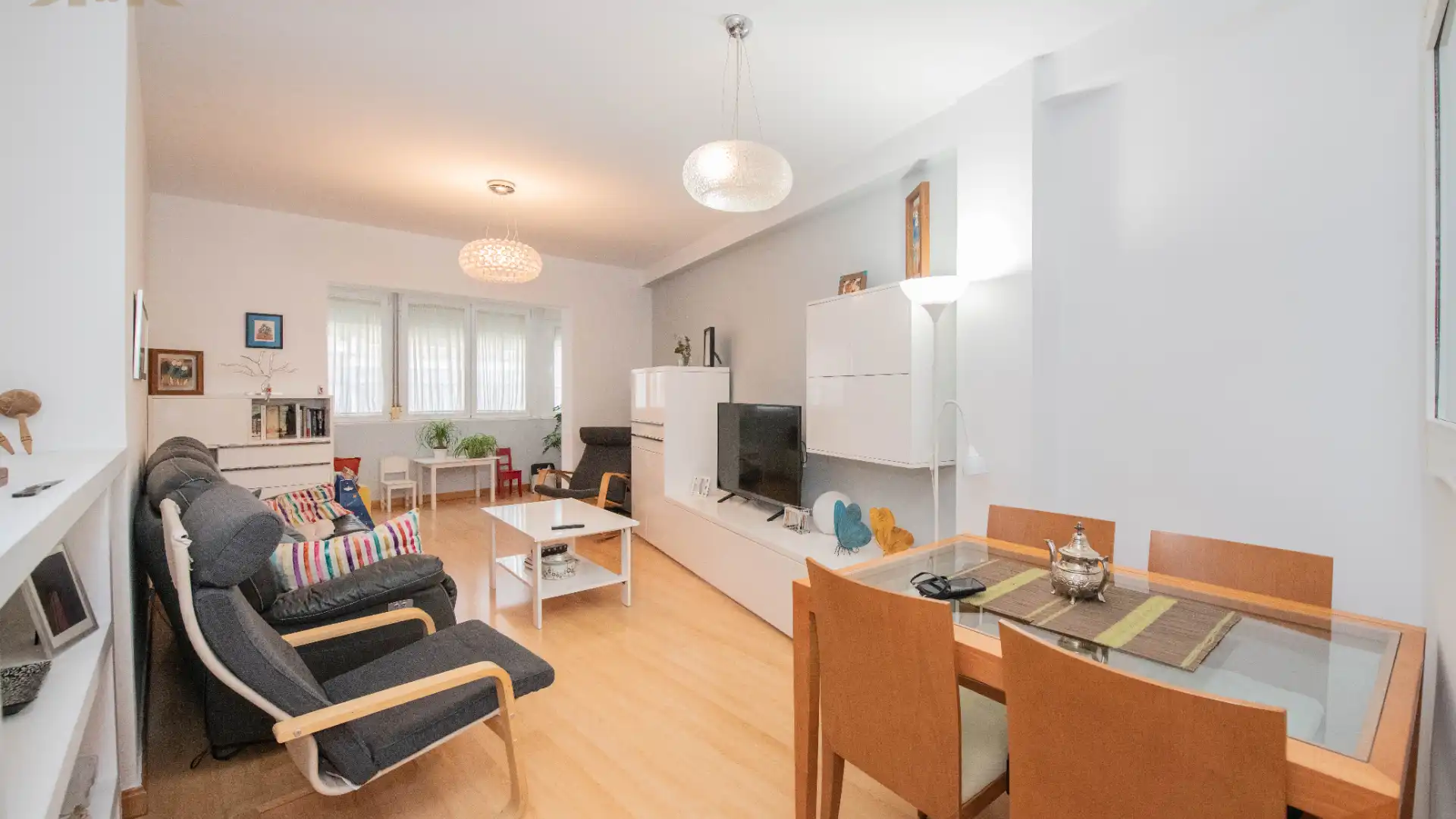 Living room of Flat for sale in Alcobendas  with Air Conditioner, Heating and Terrace