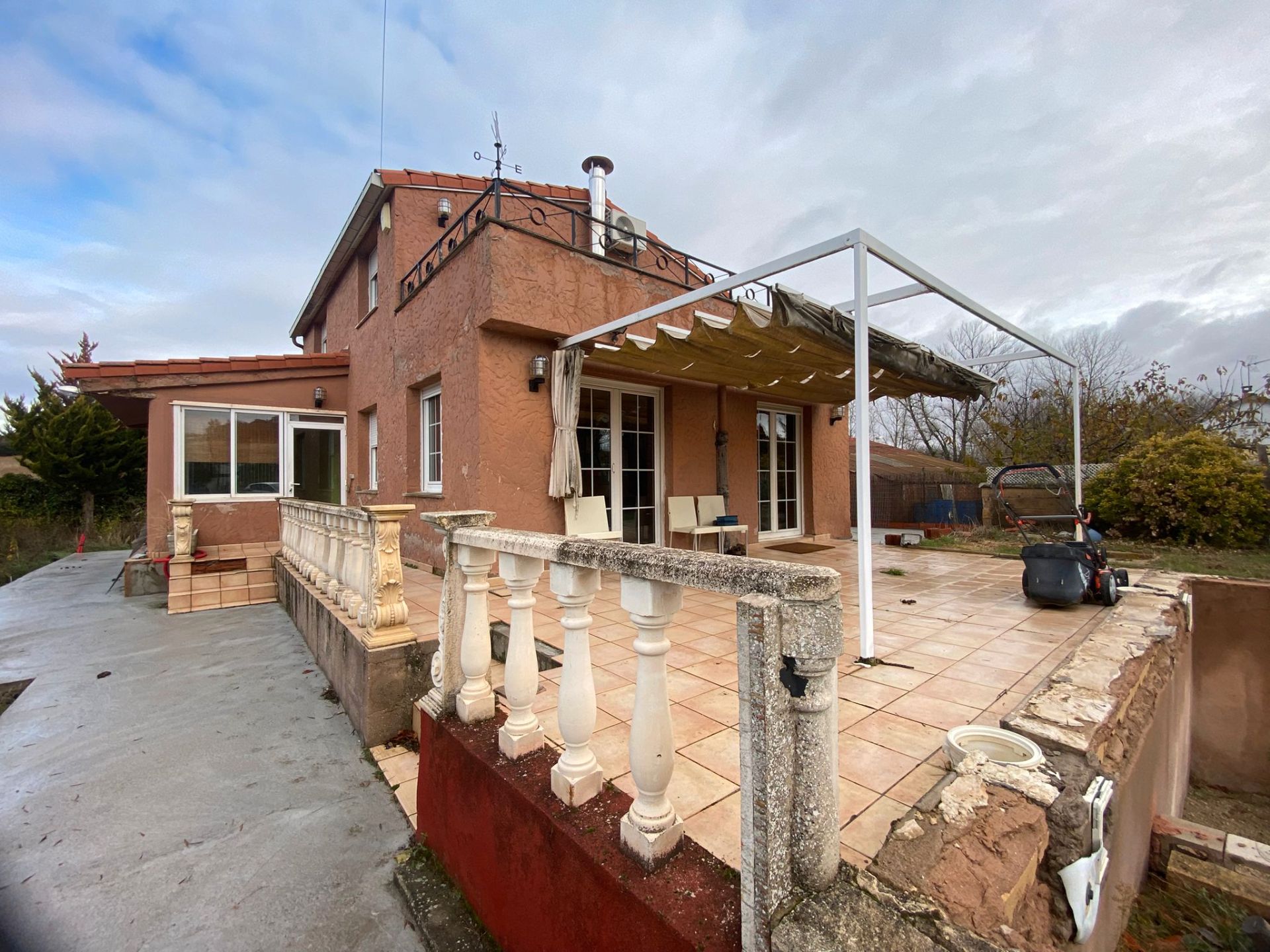 Terrassa de Casa o xalet en venda en Madrigalejo del Monte amb Calefacció, Jardí privat i Terrassa