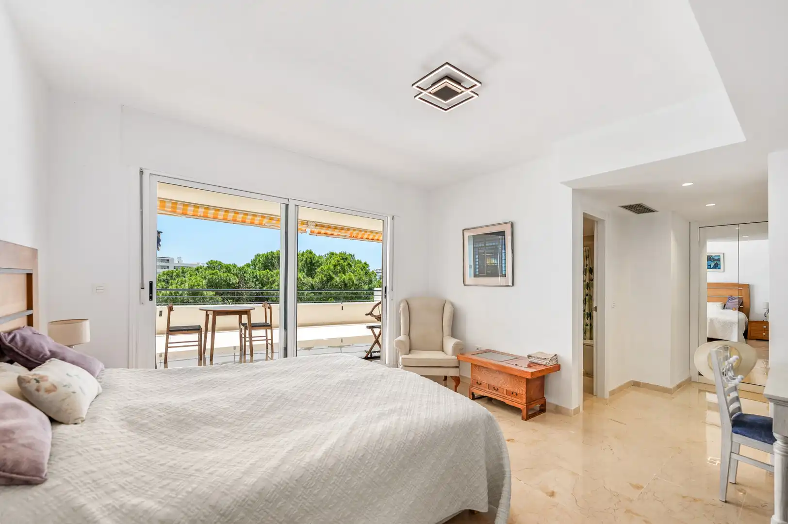 Bedroom of Attic for rent in Marbella  with Air Conditioner, Terrace and Swimming Pool