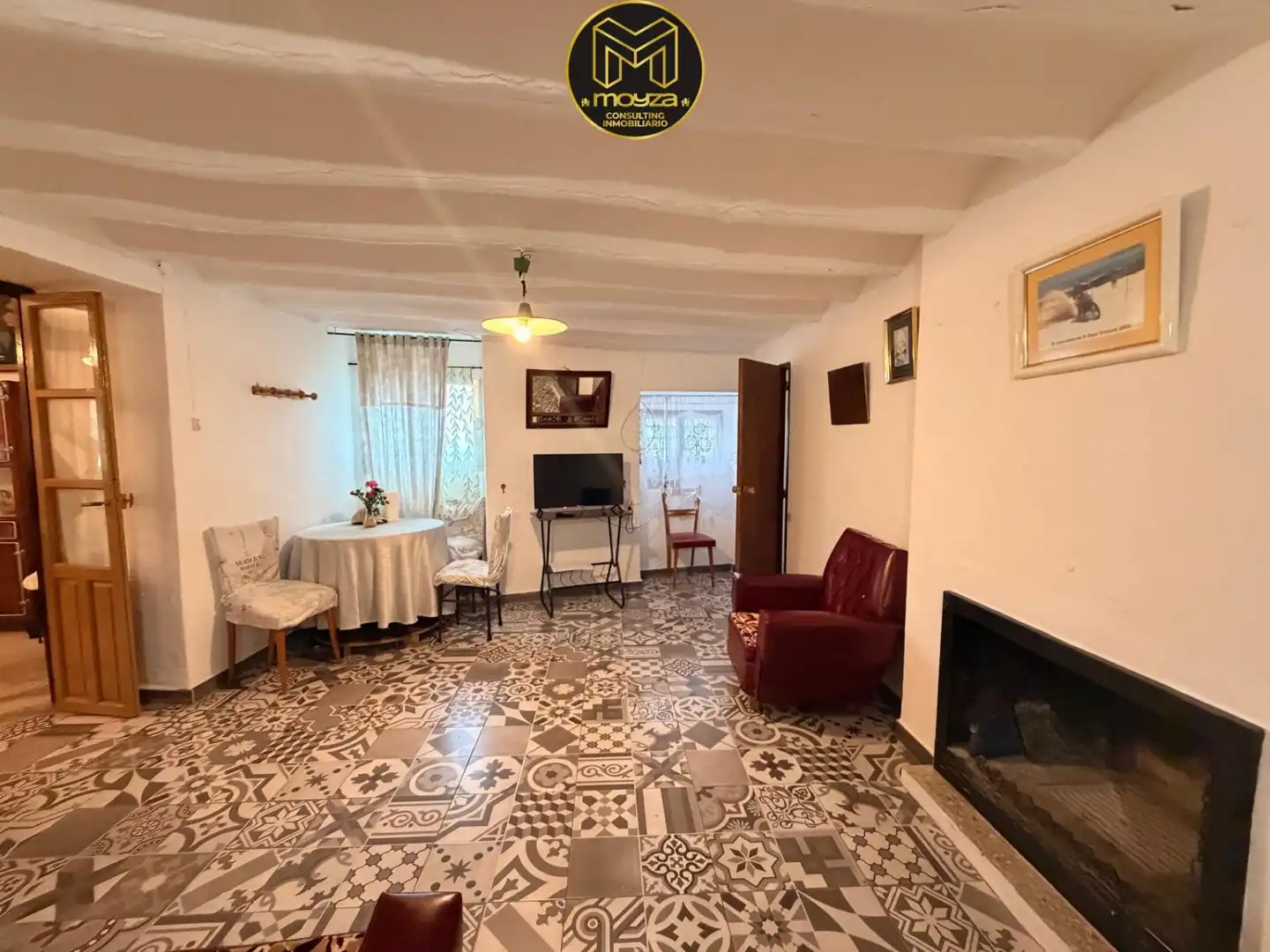 Sala d'estar de Casa o xalet en venda en Cambil amb Terrassa