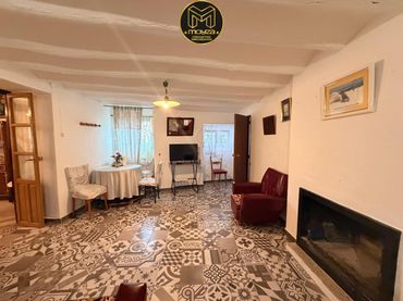 Casa en venda a Cambil