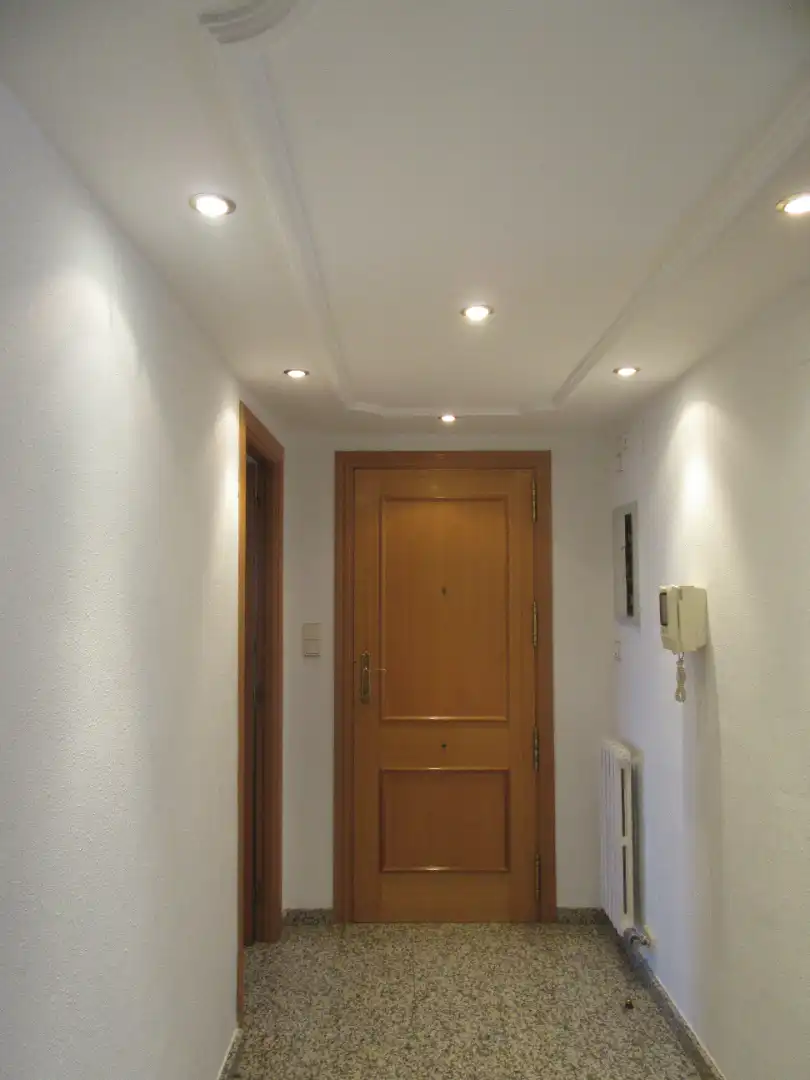 Piso de alquiler en Zaragoza con Calefacción, Terraza y Trastero