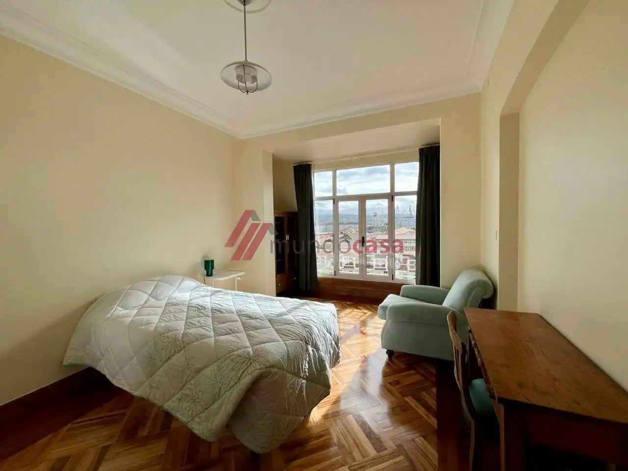 Bedroom of Flat for share in Ferrol  with Heating, Parquet flooring and Furnished