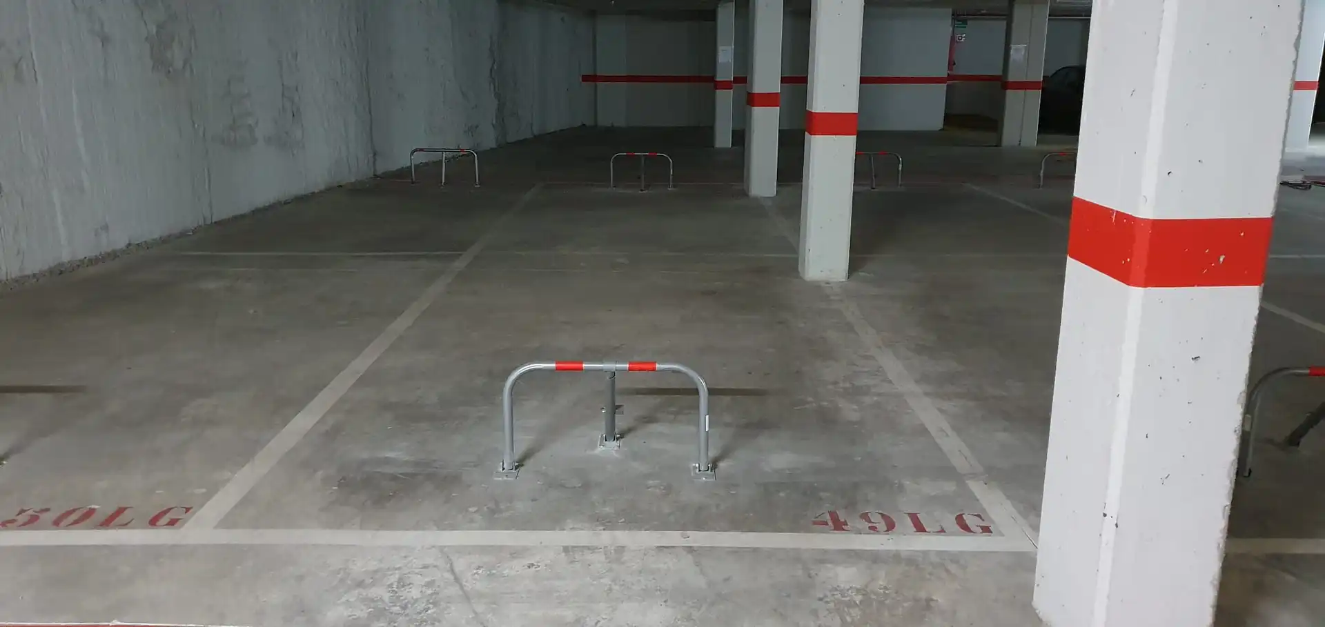 Parking with lift for sale in Av de Clota, imagen 5